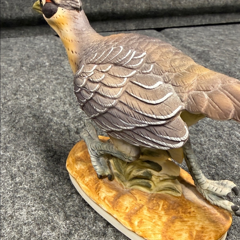 Lefton Ceramic Bird Figurine with Brown and Gray Plumage - Picture 12 of 14